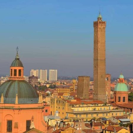 Suite La Montagnola Park 200M Stazione Centrale Болонья Экстерьер фото
